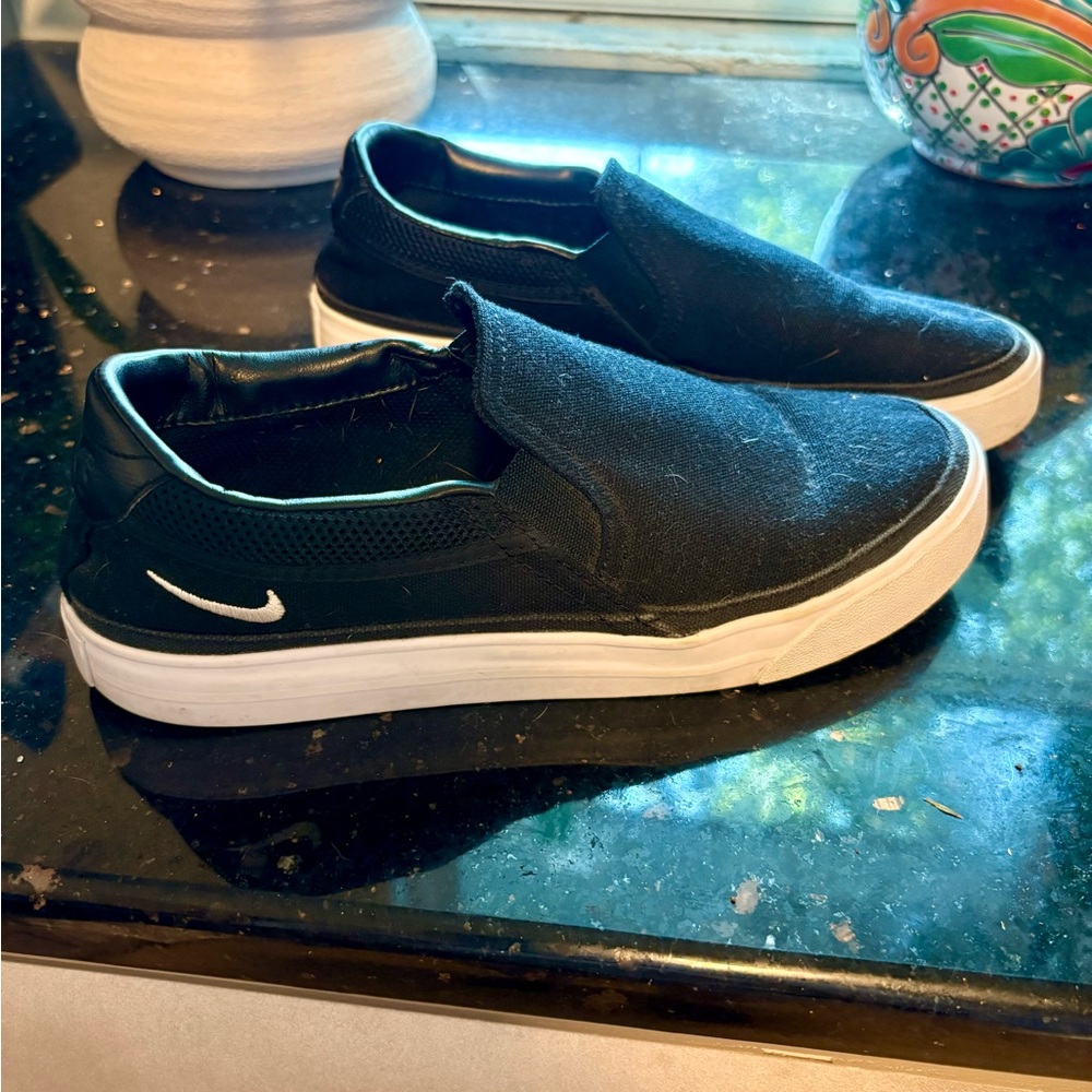 Nike Black Slip-On Athletic Shoes with White Swoosh